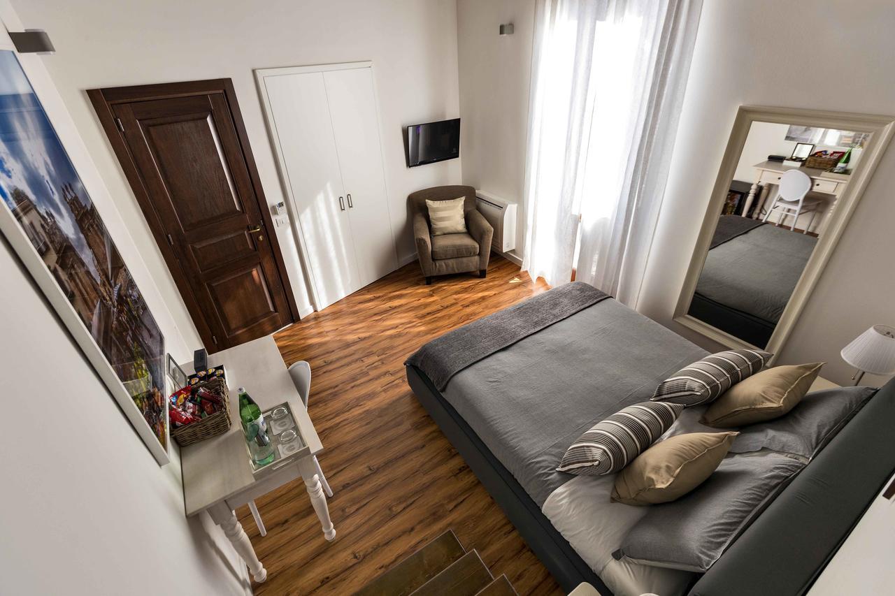 Casa Nostra B&B ปาแลร์โม ภายนอก รูปภาพ