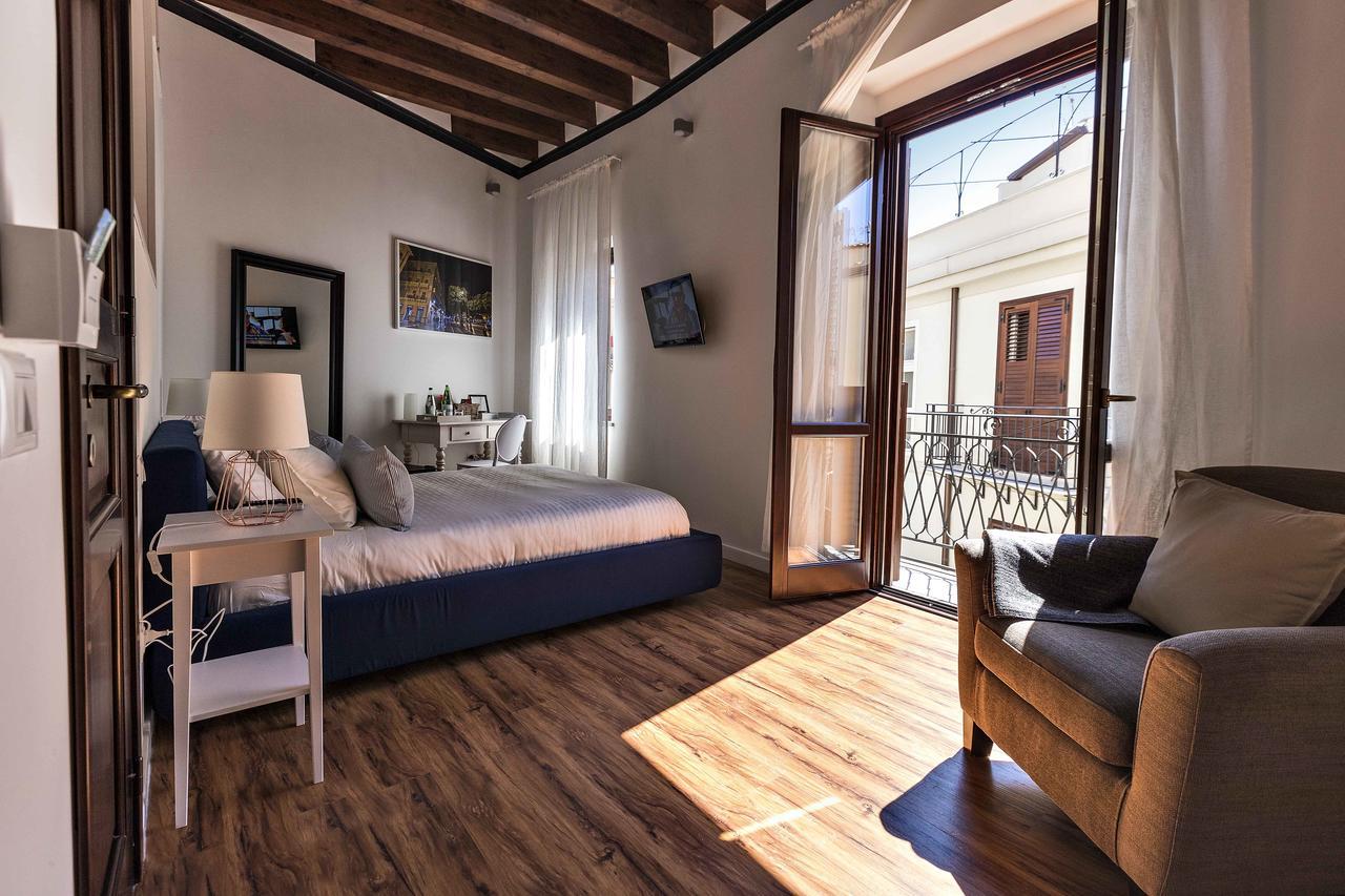 Casa Nostra B&B ปาแลร์โม ภายนอก รูปภาพ