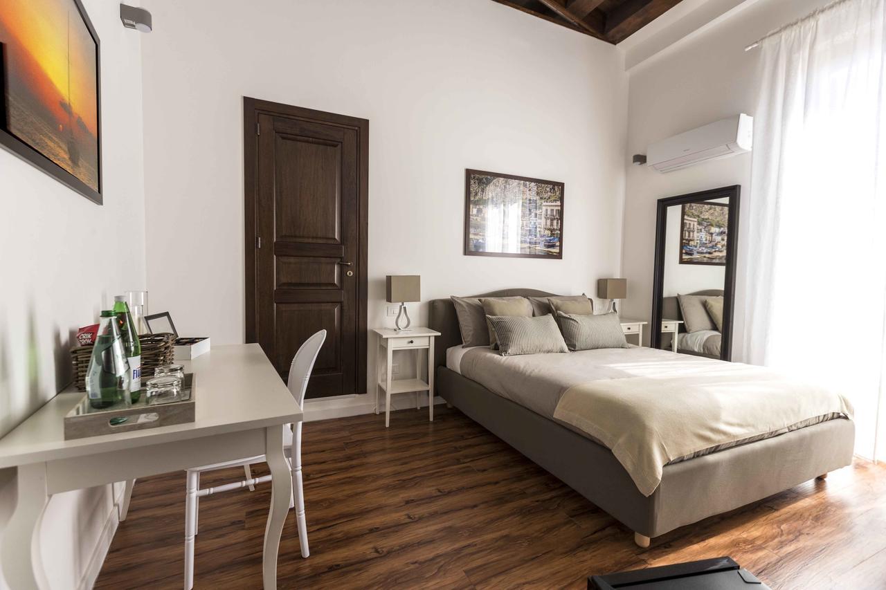 Casa Nostra B&B ปาแลร์โม ภายนอก รูปภาพ