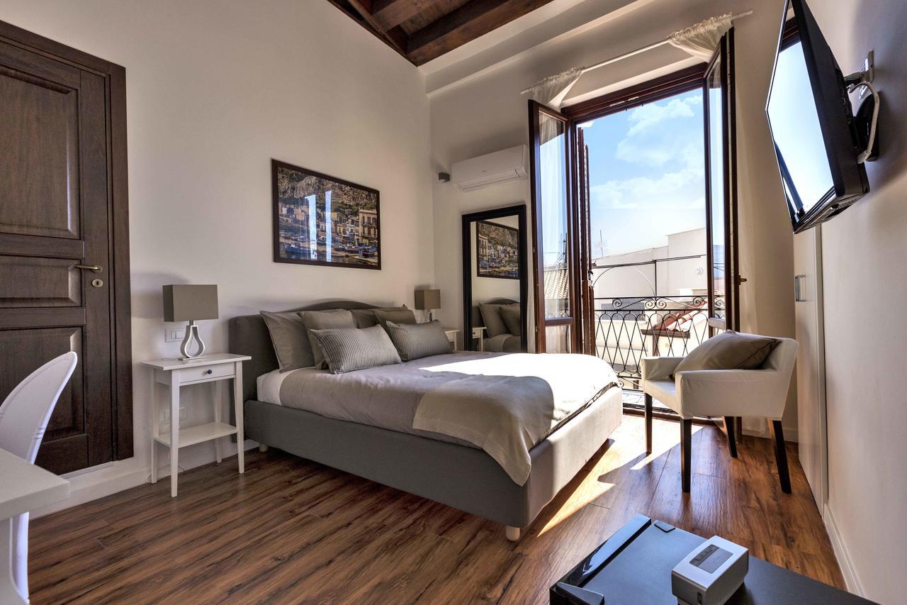 Casa Nostra B&B ปาแลร์โม ภายนอก รูปภาพ